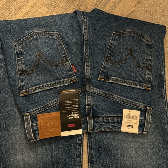 Levi’s Ribcage Straight Ankle 24x27 - Picture 5 of 6